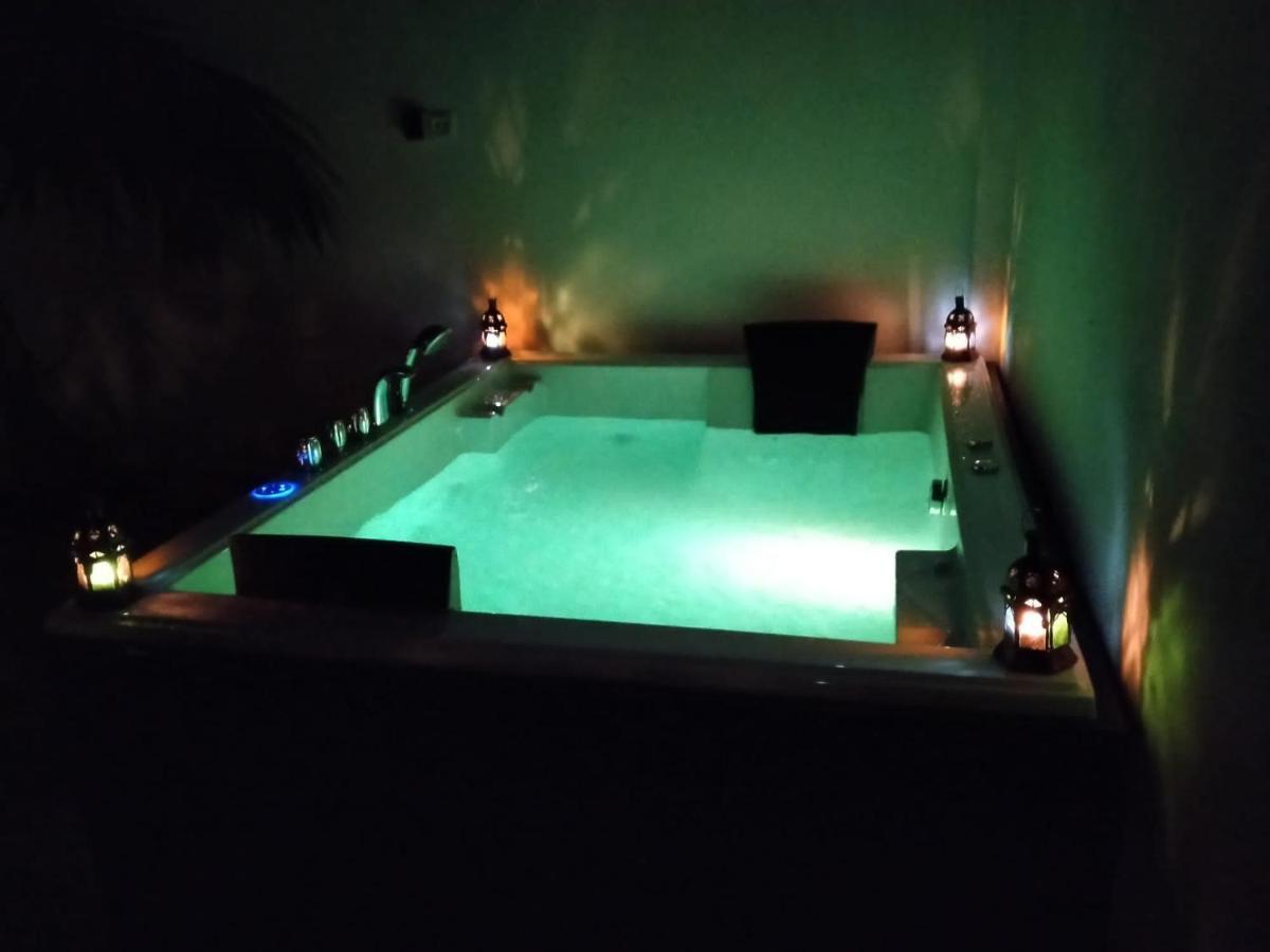 Villa Casa Blanca Luxury Spa Con Piscina Privada Y Jacuzzi Privado Чиклана-де-ла-Фронтера Екстер'єр фото